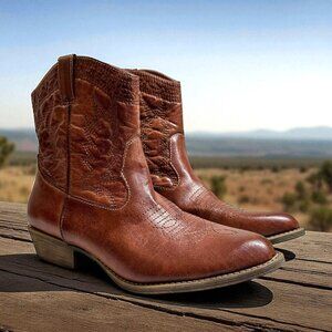 Coconuts by Matisse Pistol Cowboy Bootie in Cognac Size 10 M Ankle Boots